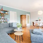 Klar Schiff Apartment *