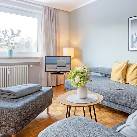 Klar Schiff Apartman *